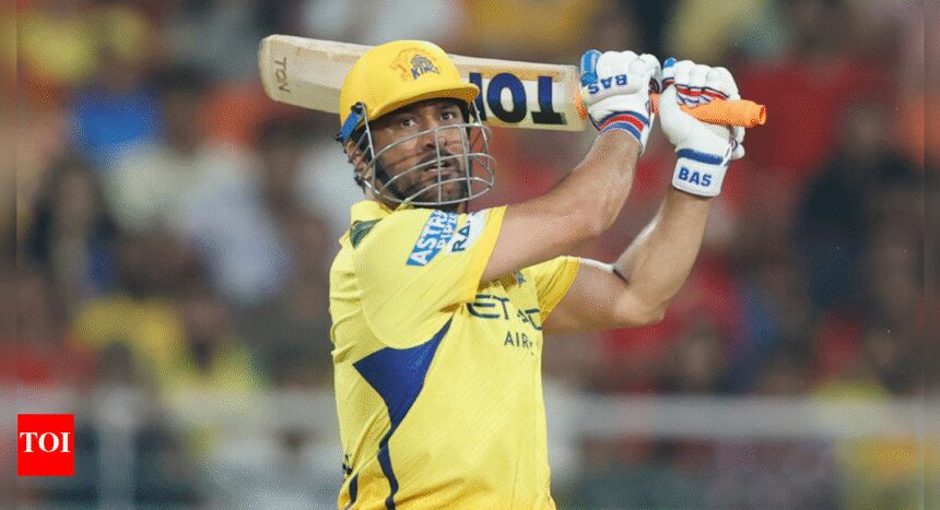 Former Australian Cricketer's Remark on MS Dhoni's Future as CSK's Stand-in Skipper Sparks Controversy