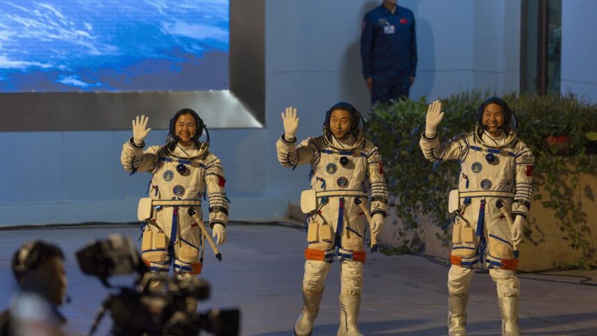 China's Shenzhou-19 Astronauts Successfully Return to Earth