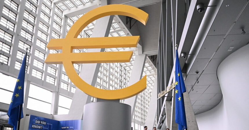 Euro Strengthens as U.S. Dollar Weakens: Will It Last?