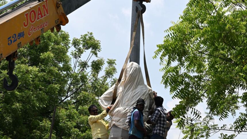 Sivaji Ganesan's Statue Unveiled at New Location in Tiruchi