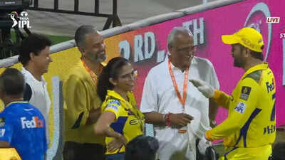 Final goodbye? MS Dhoni's heart-warming meet-and-greet with CSK owners goes viral