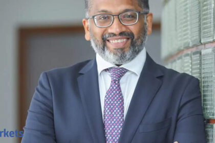 Hybrid Funds: The Way Forward Amid Soft Macroeconomic Conditions and Valuation Reset