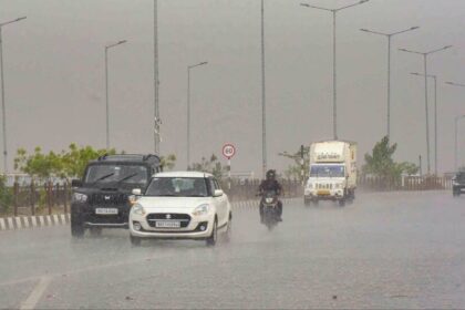 ImD Forecasts Continuous Heavy Rains in Andhra Pradesh: State on High Alert | Latest Weather Bulletin