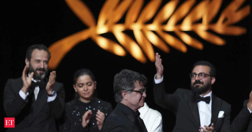 Iranian Filmmaker Peyman Panahi Secures Cannes Film Festival's最高Prize