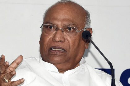Kharge Writes to PM, Repeats Rahul's Demand for Parliament Session on 'Operation Sindoor', ceasefire
