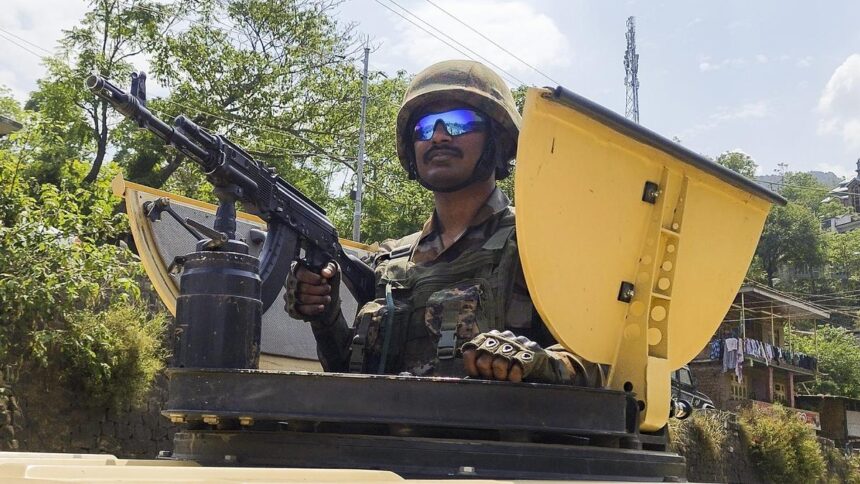 Pakistani Troops Engage in Unprovoked Firefighting in 8 Forward Areas Along Line of Control in Jammu and Kashmir