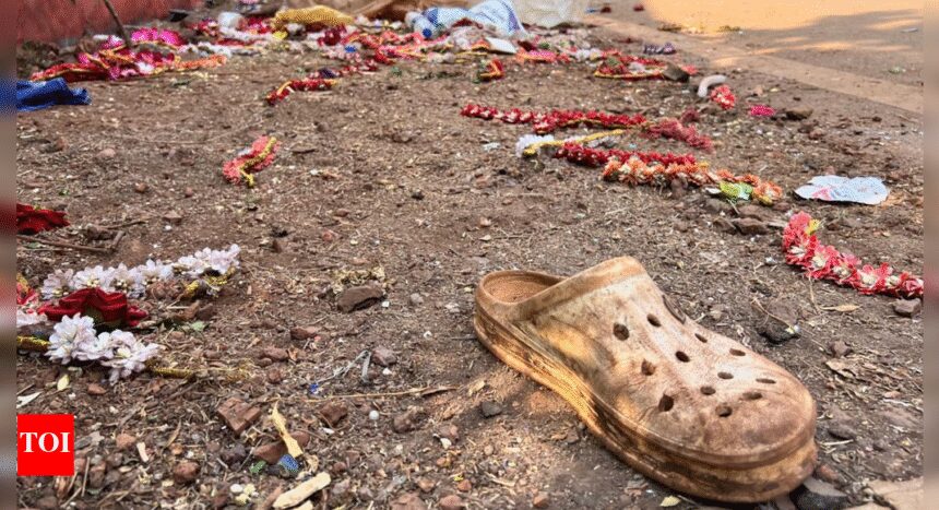 Watch: Stampede Breaks Out at Goa Temple | Goa News - The Times of India