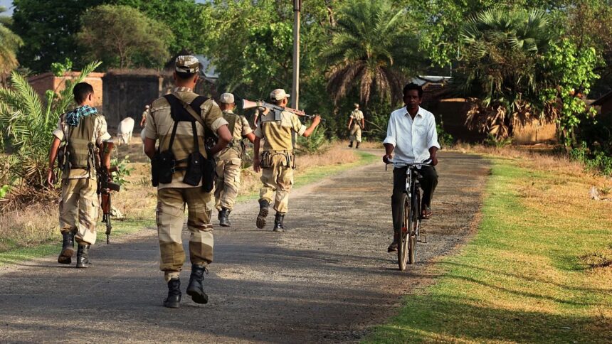 javascript
"છત્તીસગઢમાં મોટી કાર્યવાહી: 27 માઓવાદીઓ સહિત ટોચના નેતા બસવ રાજુ ઠાર "