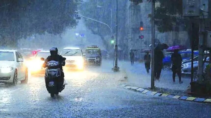 આજથી 3 દિવસ મુંબઈ, થાણેમાં અતિભારે વરસાદની ચેતવણી, હવામાન વિભાગની લોકોને એલર્ટ રહેવા અપીલ  આજથી 3 દિવસ મુંબઈ, થાણેમાં અતિભારે વરસાદની ચેતવણી, હવામાન વિભાગની લોકોને એલર્ટ રહેવા અપીલ 'રેડ' અલર્ટની ચેતવણીથી લોકો અલર્ટ રહેવા હવામાન વિભાગે કહ્યું છે. હવામાન વિતગની ચેતવણી હવામાન વિભાગ દ્વારા જોયાયું છે કે આજે થાની માટે આગાહી અંગે તરત જ સુચના આપી જોવા મળી છે અને મુંબઈ, થાણેમાં 3 દિવસ સુધી અતિભારે વરસાદની સંભાવના છે. નાના મોટા જિલ્લા માટે જુદી જુદી આગાહી મુંબઈ અને ઠાણે માટે ‘બીજી’ કાઢેલી આગાહી વિશેષ વિભાગે આપી છે, જેમાં હાલમાં આગળ જતી માન્સુનમાં ગુજરાતી બાહોશીથી આ ભારે વરસાદની સંભાવના વિષે ચેતવણી આપી છે. લોકોએ સાવચેતી રાખવાની સુચના આવા મોસમમાં લોકોએ સાવધ રહેવાની જરૂરિયાત છે, રેડ અને નેવિગેશન માટે સાવચેતી રાખવાની અપીલ લોકોને મદદ કરી શકે છે. હેવી રેઇનફોલ માટે તૈયારી આ આગાહીને અનુસરીને, લોકોએ હેવી રેઇનફોલ માટે અને વધુ સાવધાન બની તૈયાર રહેવા સમયસર પ્રયાસ કરવા આર્થિક મનોરાજક ઉપાયો લઈ શકે છે. અંતર્ગત વપરાશ માટે સુચના માનસુન મૌસમ તરીકે મુંબઈ, થાણેમાં અતિભારે વરસાદની સંભાવના છે, આમ જોવા મળતા અન્ય નાના નગરો માટે પણ ચેતવણી છે. હયાત રહેવા ટીપ્સ આ મીડિયમ હેવી રેઇનફોલની સમયમર્યાદામાં દૃષ્ટિએ લોકોએ અનુસરવા યોગ્ય ટીપ્સ સામેલ કરી શકાય જે તેમને જો અને બચાવ લેવામાં મદદ કરે.