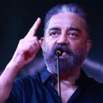 કમલ હાસન: 'વિશ્વવિખ્યાત થવું હોય તો અંગ્રેજી જરૂરી!'
  કન્નડ વિવાદ વચ્ચે હિન્દી પર વિવાદાસ્પદ નિવેદન, 'આ લોકો અભણ બનાવી દેશે!'
  
    જાણીતા અભિનેતા કમલ હાસને કન્નડ ભાષાના વિવાદ વચ્ચે અંગ્રેજીની અગત્યતા પર નવું નિવેદન આપ્યું હતું, જેમાં તેમણે વિશ્વમાં સફળતા મેળવવા માટે અંગ્રેજી ભાષાની મહત્તા પર ભાર મૂક્યો હતો. હાસને દાવો કર્યો કે જે પદધારીઓ જનેતાઓ, વિધાર્થીઓ અને અભિવૃદ્ધિ માટે અંગ્રેજી પર પાબંદી મૂકે છે, તેઓ ભવિષ્યમાં એક અભણ પેઢી તૈયાર કરી રહ્યા છે, કે જેઓ વિશ્વમાં પ્રતિસ્પર્ધા કરી શકશે નહીં. તેમણે પણ હિન્દીને લગતા વિવાદો વચ્ચે પોતાનો મત વ્યક્ત કર્યો હતો.