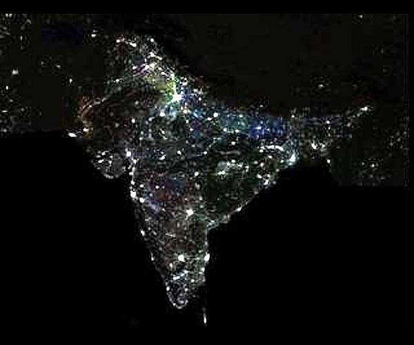Pakistan and India Extend Airspace Ban Anniversary达至峰会请提前办理机票