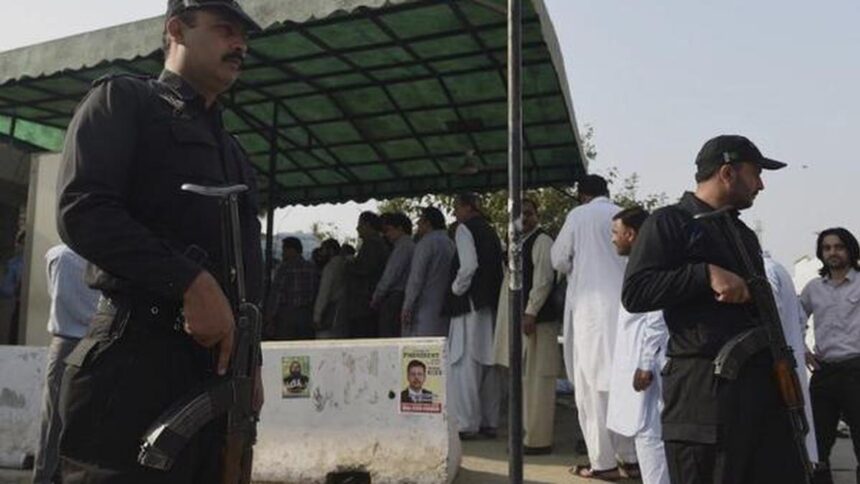 Pakistani Police Detain Over 1,500 Supporters of Imran Khan