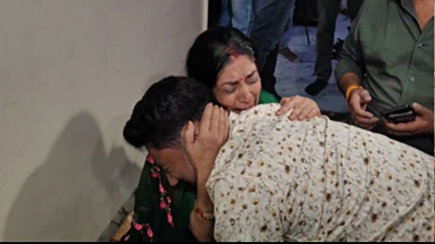 Title: રાજા રઘુવંશી મર્ડર કેસ: સોનમના ભાઇને રાજાની માતાએ પુછ્યું, એના વતી તમે કેમ ના લડ્યા?