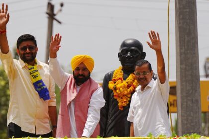વિસાવદર પેટાચૂંટણી: AAPના ગોપાલ ઇટાલિયાએ ઉમેદવારી નોંધાવી, ભાજપ-કોંગ્રેસના ઉમેદવારો ક્યાં?